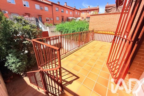 Townhouse zum Verkauf in San Martin de Valdeiglesias, Madrid, Spanien 3 Schlafzimmer, 154 m2 Nr. 192135 - Foto 9