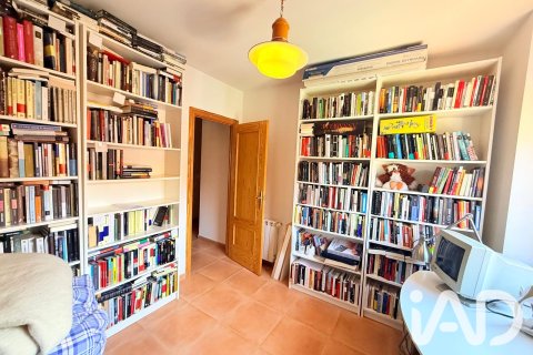 Townhouse zum Verkauf in San Martin de Valdeiglesias, Madrid, Spanien 3 Schlafzimmer, 154 m2 Nr. 192135 - Foto 28