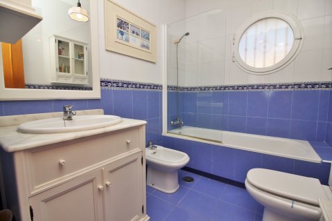 Продажа квартиры Кабо Роиг, Аликанте, Испания 3 спальни, 100м2 №119125 - фото 18
