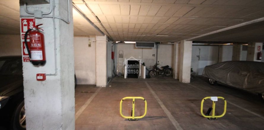 Garage in Mahon, Menorca, Spain 8 sq.m. No. 183215