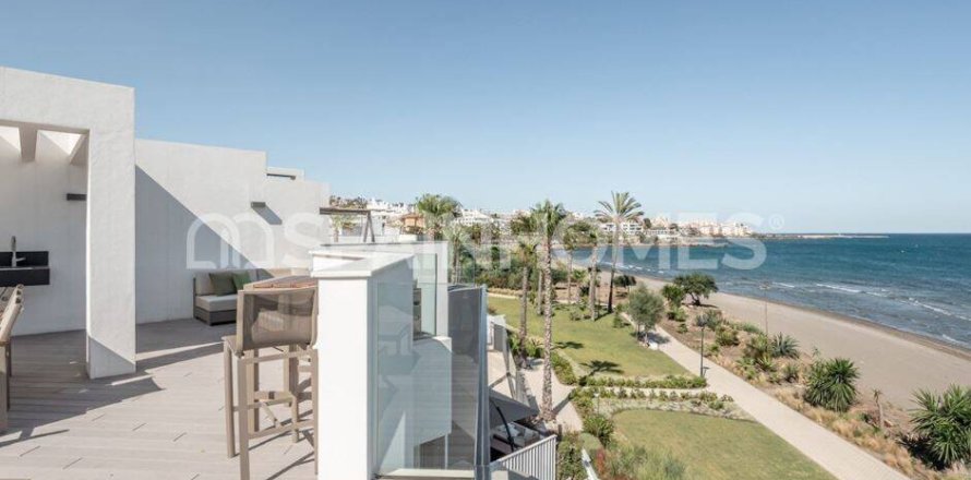 Willa w Estepona, Malaga, Hiszpania 3 sypialnie, 309 mkw. nr 155330