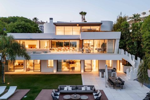 Willa w Benahavis, Malaga, Hiszpania 6 sypialni, 737 mkw. nr 155333 – zdjęcie 6