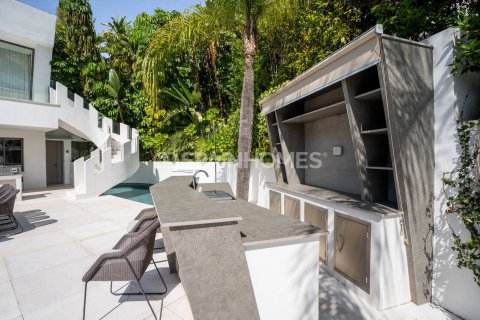 Willa w Benahavis, Malaga, Hiszpania 6 sypialni, 737 mkw. nr 155333 – zdjęcie 14