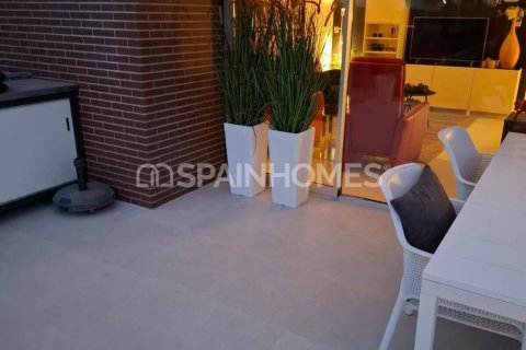 Apartamento en venta en Orihuela, Alicante, España 3 dormitorios, 82 m2 No. 155332 - foto 11