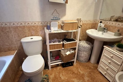 Apartment for sale in Torrevieja, Alicante, Spain 1 bedroom, 48 sq.m. No. 182951 - photo 23