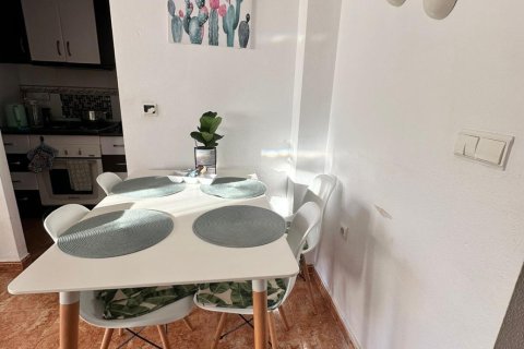 Apartment for sale in Torrevieja, Alicante, Spain 1 bedroom, 48 sq.m. No. 182951 - photo 12