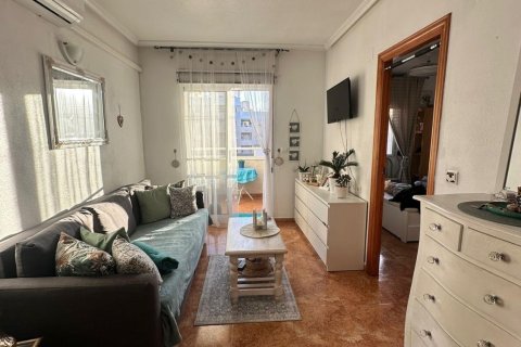 Apartment for sale in Torrevieja, Alicante, Spain 1 bedroom, 48 sq.m. No. 182951 - photo 3