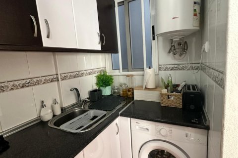 Apartment for sale in Torrevieja, Alicante, Spain 1 bedroom, 48 sq.m. No. 182951 - photo 20