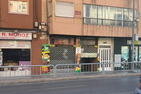 Liikekiinteistö Alicante, Espanja 140 m2 No. 182947