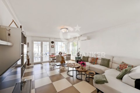 House à vendre à Empuriabrava, Girona, Espagne, 3 chambres, 166 m2 No. 178957 - photo 3