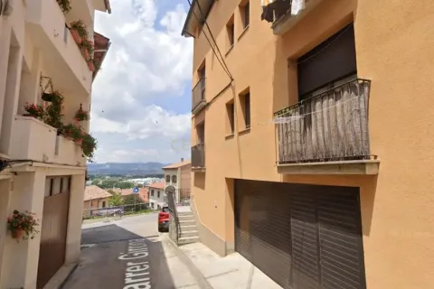 Apartment for sale in Santa Eugènia de Berga, Barcelona, Spain 3 bedrooms, No. 191082 - photo 4