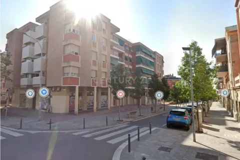 Wohnung zum Verkauf in Sant Boi de Llobregat, Barcelona, Spanien 3 Schlafzimmer, Nr. 191084 - Foto 2