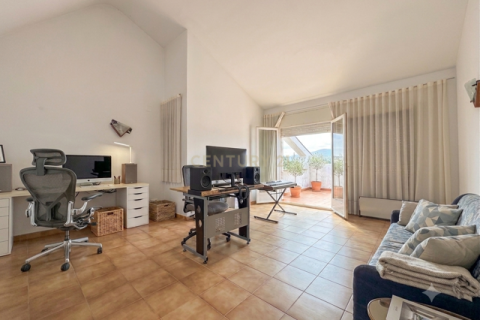 Talo myytävänä Campins, Barcelona, Espanja, 5 makuuhuonetta, 179 m2 No. 191086 - kuva 11