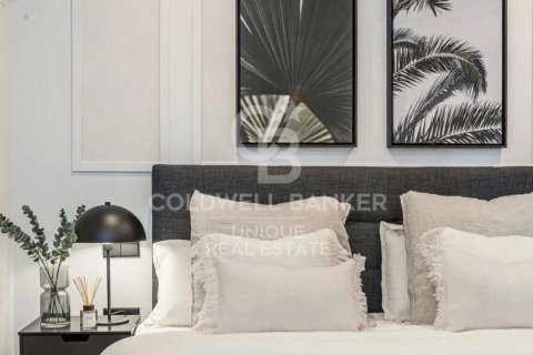 Apartment for sale in Madrid, Spain 3 bedrooms, 235 sq.m. No. 157337 - photo 19