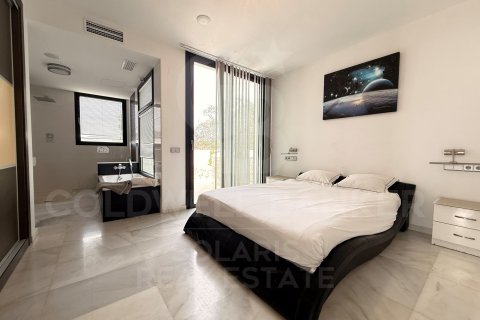 Villa for sale in Javea, Alicante, Spain 4 bedrooms, 400 sq.m. No. 157336 - photo 14