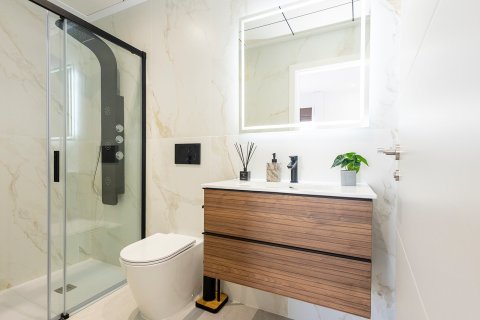 Villa till salu i Alicante, Spanien 2 sovrum, 73 kvm. Nr. 112363 - foto 16