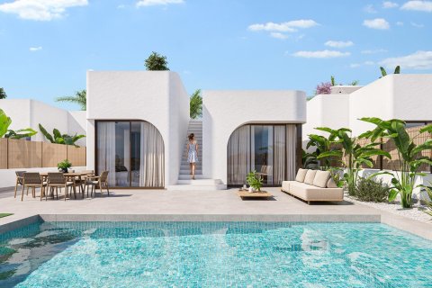 Villa till salu i Los Alcazares, Murcia, Spanien 3 sovrum, 224 kvm. Nr. 141562 - foto 4