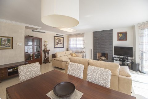 Продажа таухауса Салоу, Таррагона, Испания 4 спальни, 240м2 №95895 - фото 8