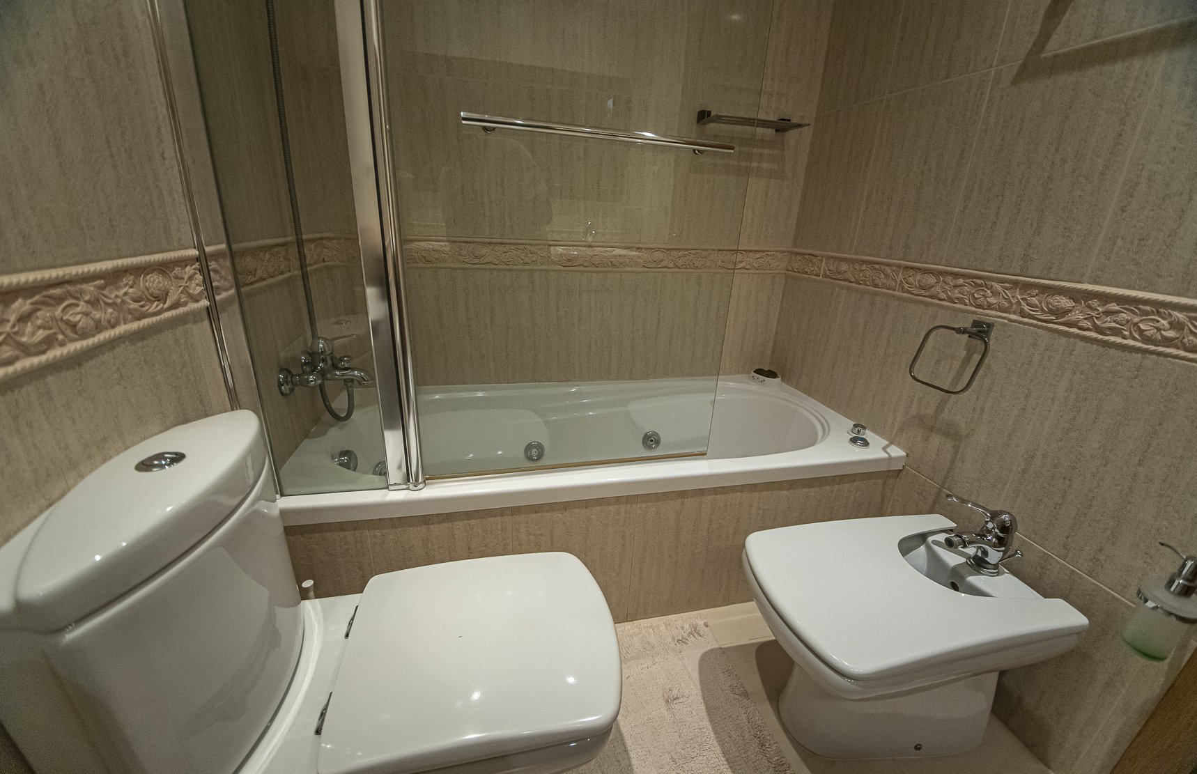Villetta a schiera a Salou, Tarragona, Spagna 4 camere da letto, 240 mq. N° 95895