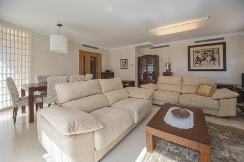 Продажа таухауса Салоу, Таррагона, Испания 4 спальни, 240м2 №95895 - фото 4