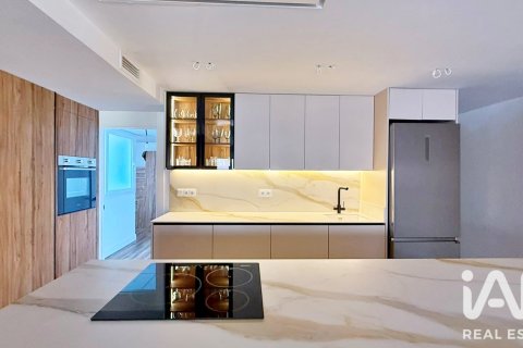 Ático en venta en Elche, Alicante, España 4 dormitorios, 169 m2 No. 187968 - foto 4