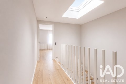 Townhouse zum Verkauf in Sabadell, Barcelona, Spanien 4 Schlafzimmer, 221.84 m2 Nr. 187971 - Foto 20