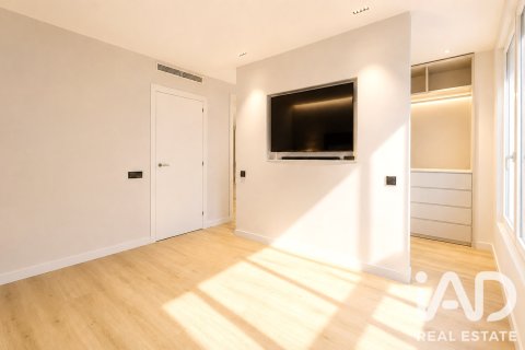 Townhouse zum Verkauf in Sabadell, Barcelona, Spanien 4 Schlafzimmer, 221.84 m2 Nr. 187971 - Foto 21