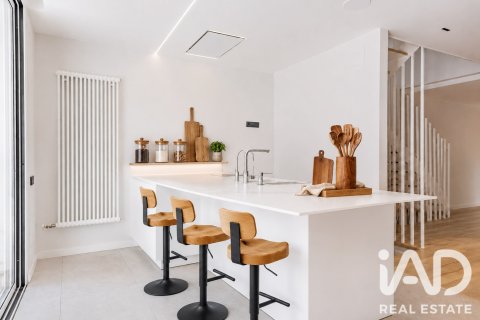 Townhouse zum Verkauf in Sabadell, Barcelona, Spanien 4 Schlafzimmer, 221.84 m2 Nr. 187971 - Foto 14
