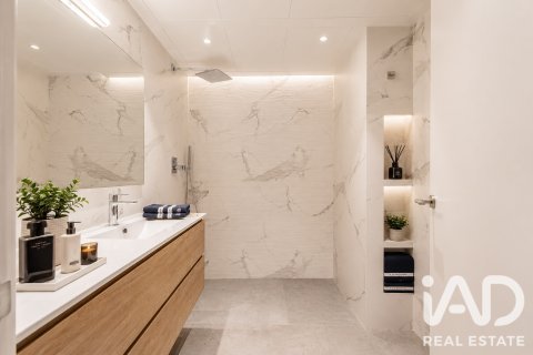 Townhouse zum Verkauf in Sabadell, Barcelona, Spanien 4 Schlafzimmer, 221.84 m2 Nr. 187971 - Foto 24
