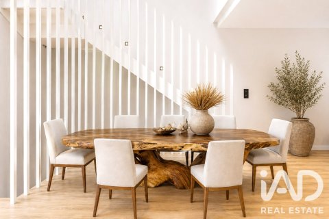 Townhouse zum Verkauf in Sabadell, Barcelona, Spanien 4 Schlafzimmer, 221.84 m2 Nr. 187971 - Foto 4