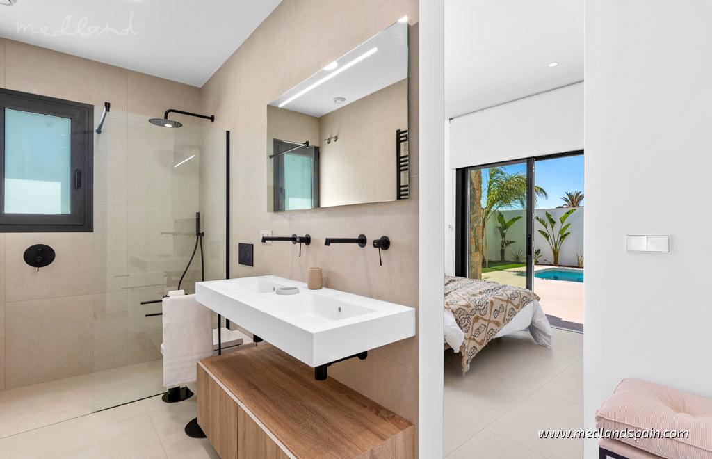 Villa in Los Alcazares, Murcia, Spain 3 bedrooms, 140 sq.m. No. 173433