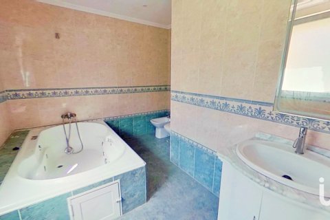 Hus till salu i Alicante, Spanien 4 sovrum, 1150 kvm. Nr. 153484 - foto 14