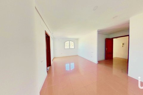 Hus till salu i Alicante, Spanien 4 sovrum, 1150 kvm. Nr. 153484 - foto 17