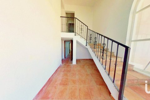 Hus till salu i Alicante, Spanien 4 sovrum, 1150 kvm. Nr. 153484 - foto 7