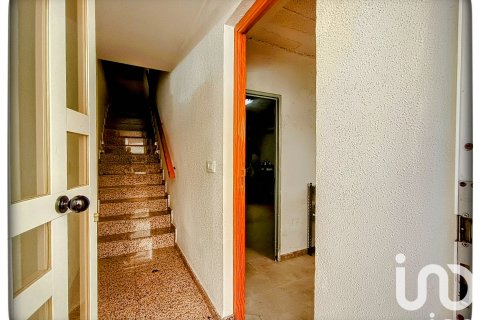 Kaupunkipientalo myytävänä Aguilas, Murcia, Espanja, 4 makuuhuonetta, 185.3 m2 No. 153487 - kuva 20