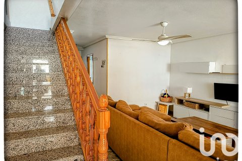 Kaupunkipientalo myytävänä Aguilas, Murcia, Espanja, 4 makuuhuonetta, 185.3 m2 No. 153487 - kuva 26