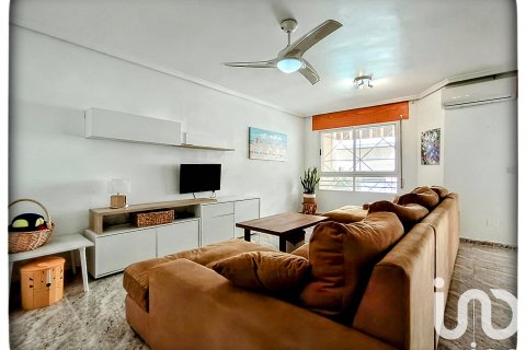 Kaupunkipientalo myytävänä Aguilas, Murcia, Espanja, 4 makuuhuonetta, 185.3 m2 No. 153487 - kuva 4