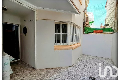 Kaupunkipientalo myytävänä Aguilas, Murcia, Espanja, 4 makuuhuonetta, 185.3 m2 No. 153487 - kuva 23