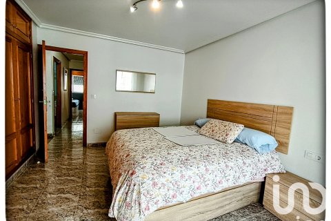 Kaupunkipientalo myytävänä Aguilas, Murcia, Espanja, 4 makuuhuonetta, 185.3 m2 No. 153487 - kuva 14