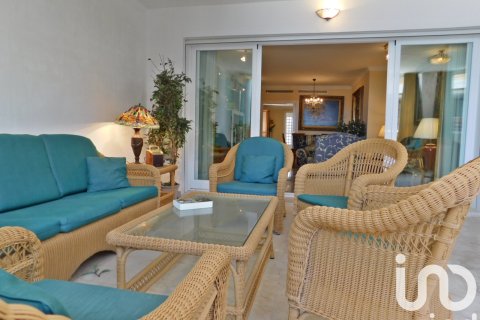 Apartment à vendre à Marbella, Malaga, Espagne, 2 chambres, 195 m2 No. 153485 - photo 15