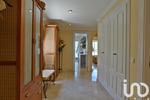 Apartment à vendre à Marbella, Malaga, Espagne, 2 chambres, 195 m2 No. 153485 - photo 16