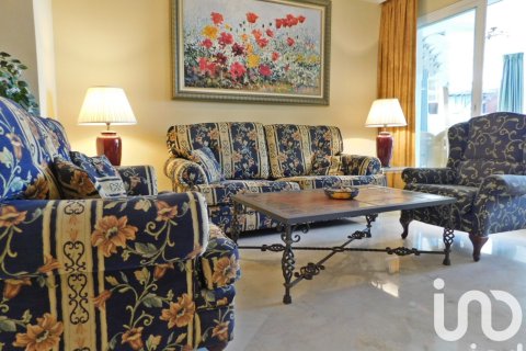 Apartment à vendre à Marbella, Malaga, Espagne, 2 chambres, 195 m2 No. 153485 - photo 9