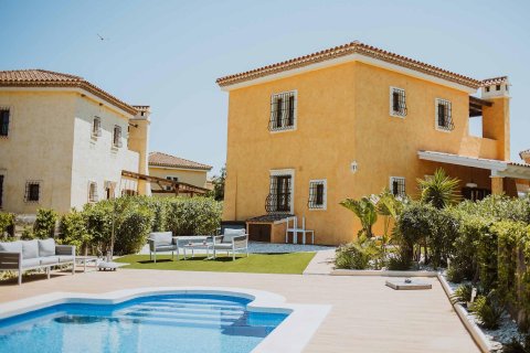 Villa for sale La Algarrobina, Almeria, Spain 4 bedrooms, 135 sq.m. No. 133736 - photo 13