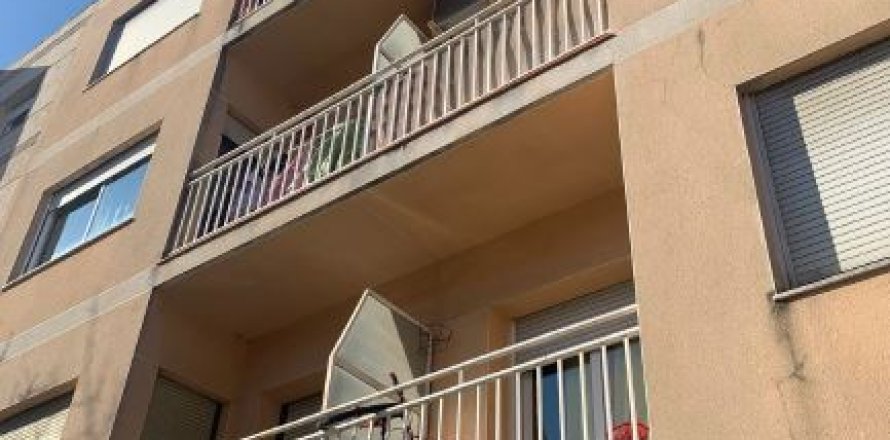 Apartment in Terrassa, Barcelona, Spain 3 bedrooms, 66 sq.m. No. 195288