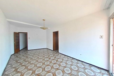Apartment for sale in Badalona, Barcelona, Spain 2 bedrooms, 97 sq.m. No. 195287 - photo 2
