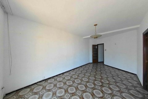 Apartment for sale in Badalona, Barcelona, Spain 2 bedrooms, 97 sq.m. No. 195287 - photo 4
