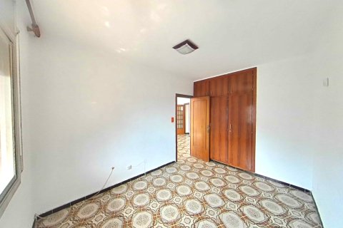 Apartment for sale in Badalona, Barcelona, Spain 2 bedrooms, 97 sq.m. No. 195287 - photo 17