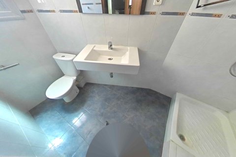 Apartment for sale in Badalona, Barcelona, Spain 2 bedrooms, 97 sq.m. No. 195287 - photo 12