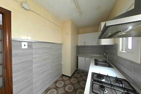 Apartment for sale in Badalona, Barcelona, Spain 2 bedrooms, 97 sq.m. No. 195287 - photo 5