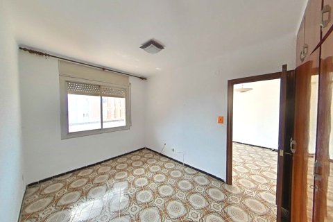 Apartment for sale in Badalona, Barcelona, Spain 2 bedrooms, 97 sq.m. No. 195287 - photo 19